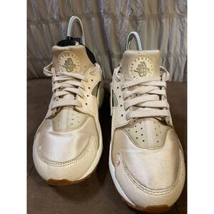 Nike Air Huarache Women's Sneakers‎ Premium Oatmeal Brown Khaki Size 8